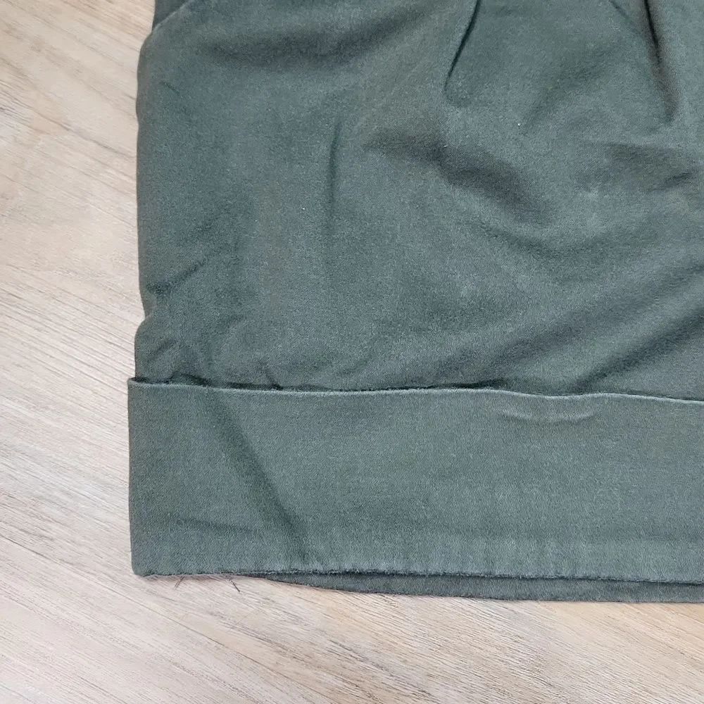 💜Olive Green Pleated Cuffed Shorts Size 6 - Picture 7 of 9